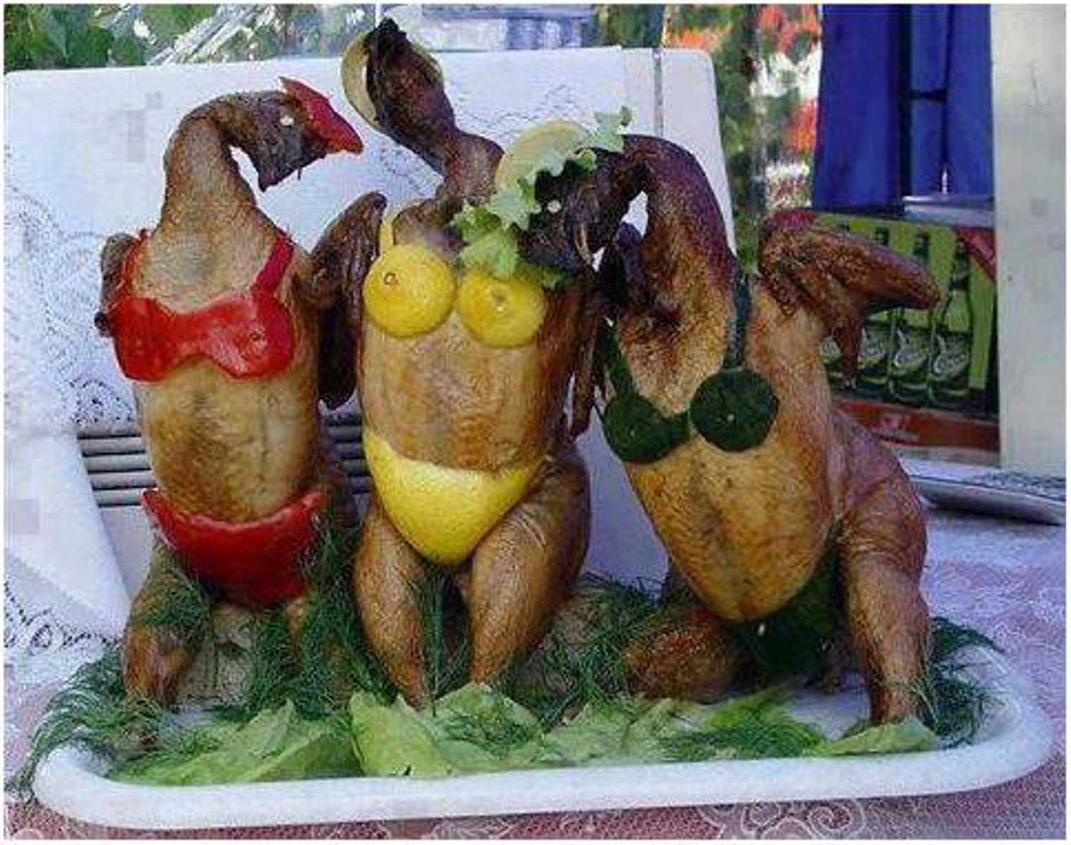 auto-fried-chickens-bikini-food-301887.jpg